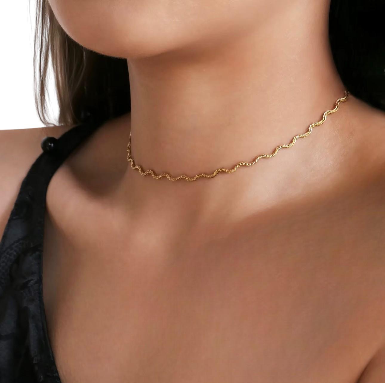 Ripple Choker Necklace