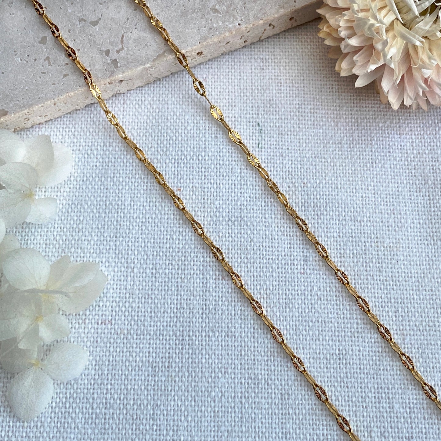 Dainty Burst Link Chain