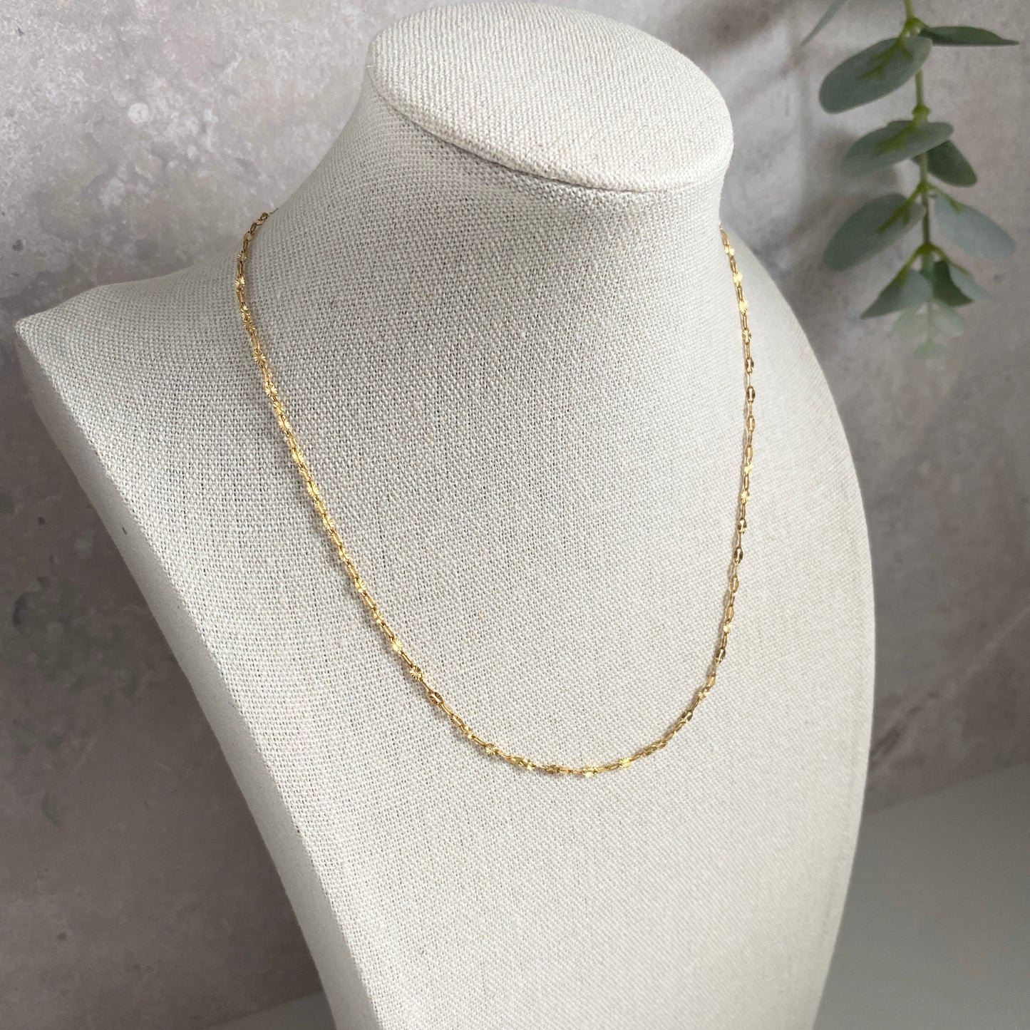 Dainty Burst Link Chain