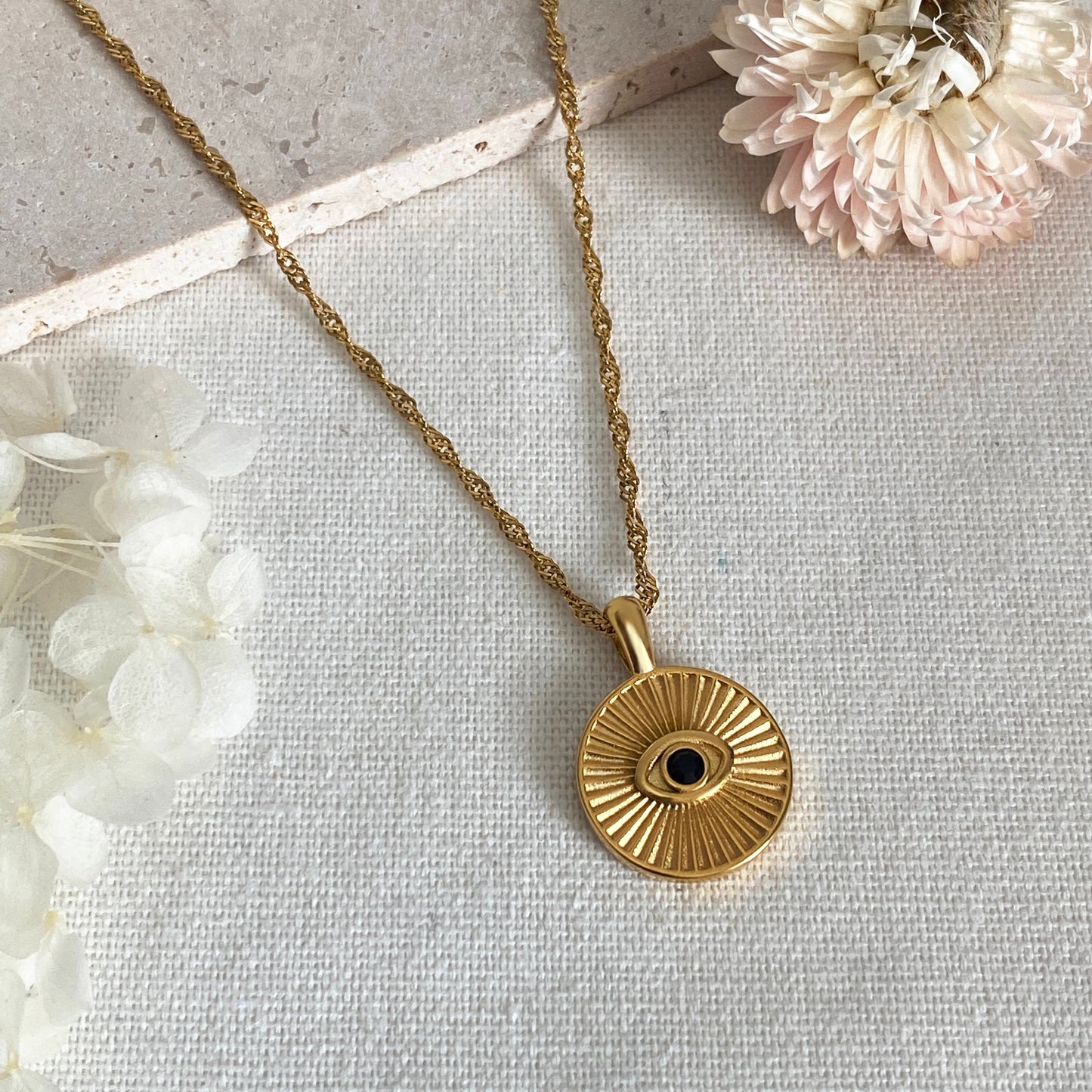 Onyx Eye Pendant Necklace