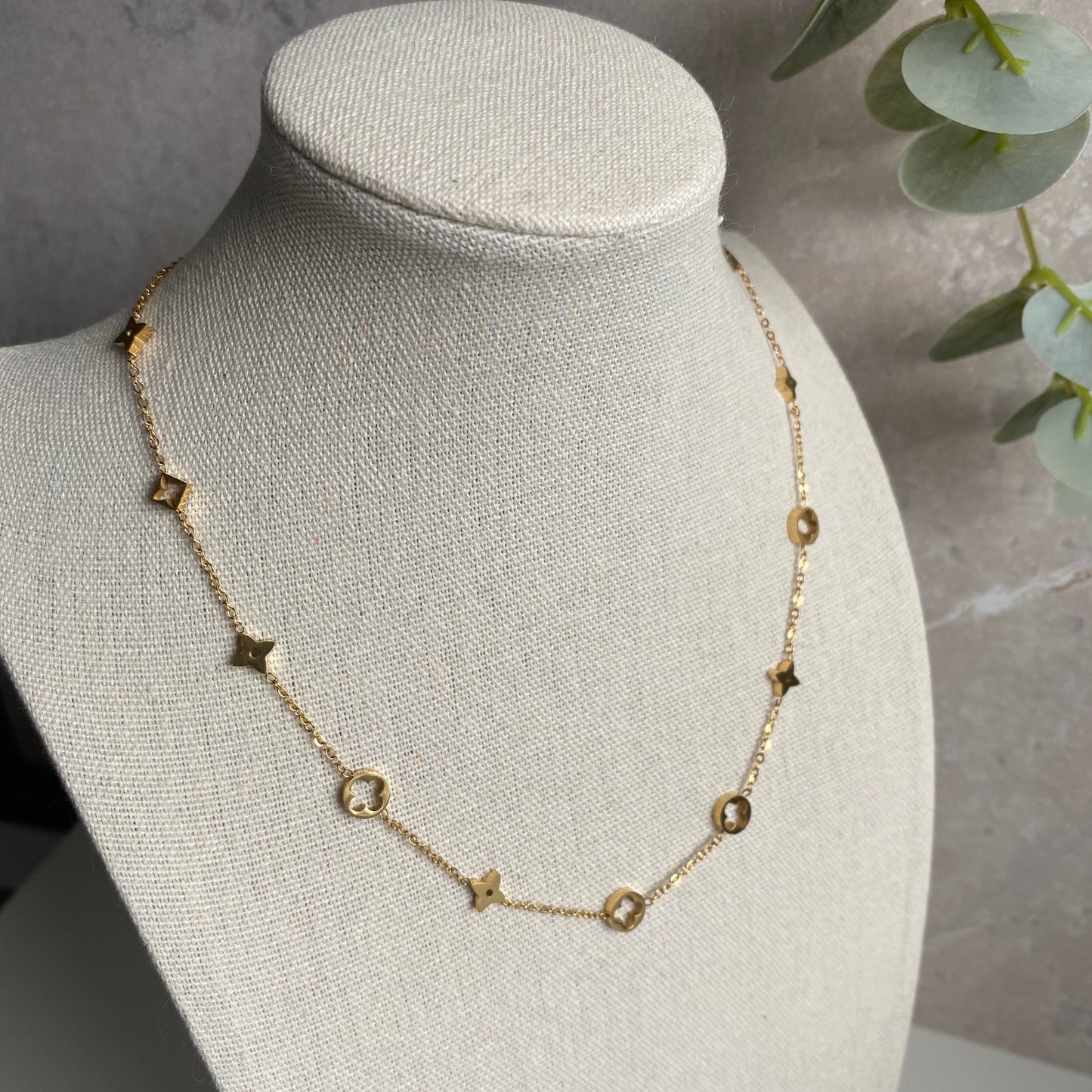 Floral Mix Necklace