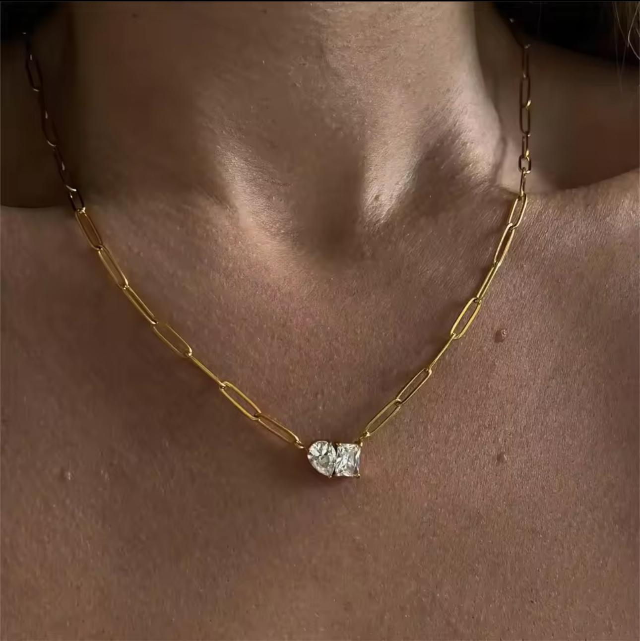 Alma Necklace
