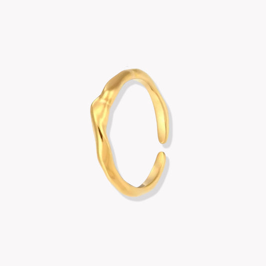 Naomi Ring
