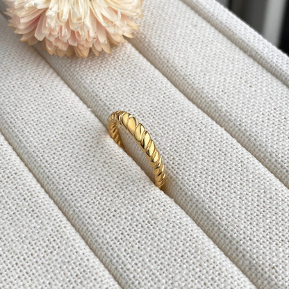 Croissant Ring