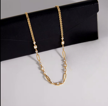 Ruth Necklace